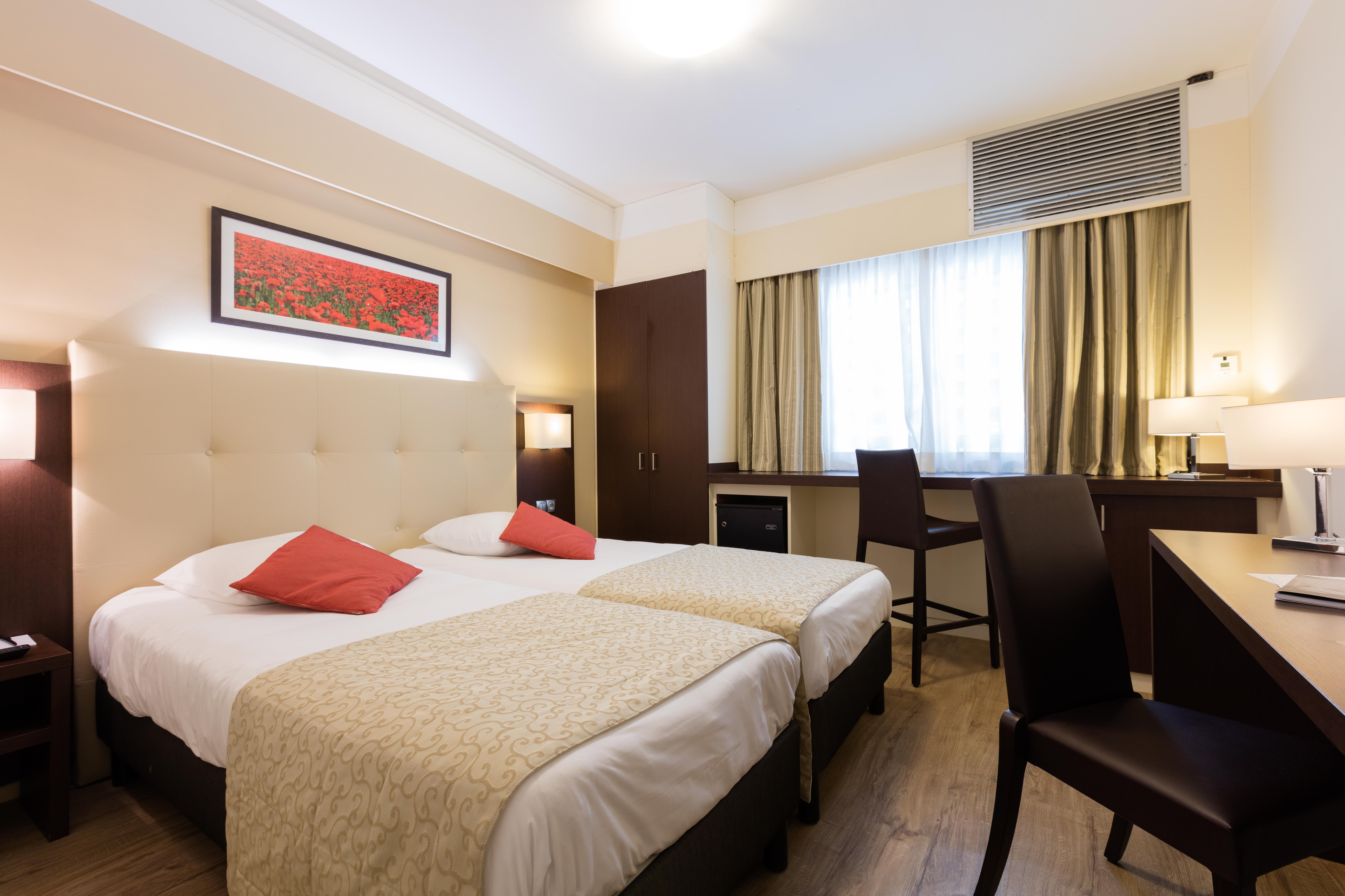 Hotel De La Rotonde Aix En Provence آيكس أومبروفينس المظهر الخارجي الصورة