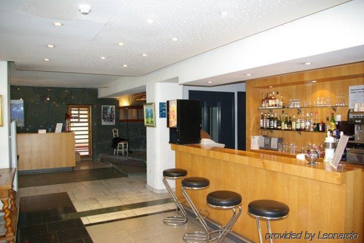 Hotel De La Rotonde Aix En Provence آيكس أومبروفينس المطعم الصورة